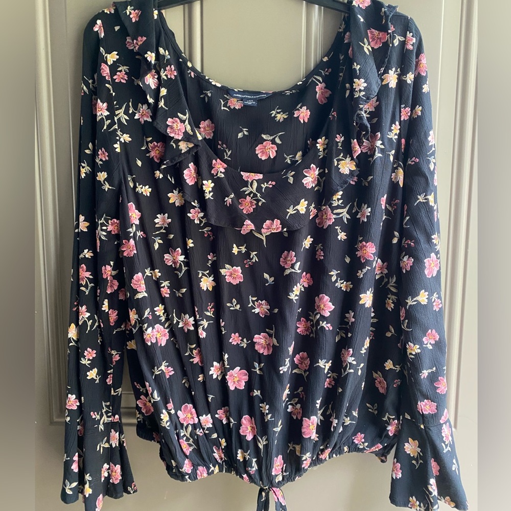 AEO American Eagle Outfitters Bell Sleeve Cinch Waist Floral Top size Large